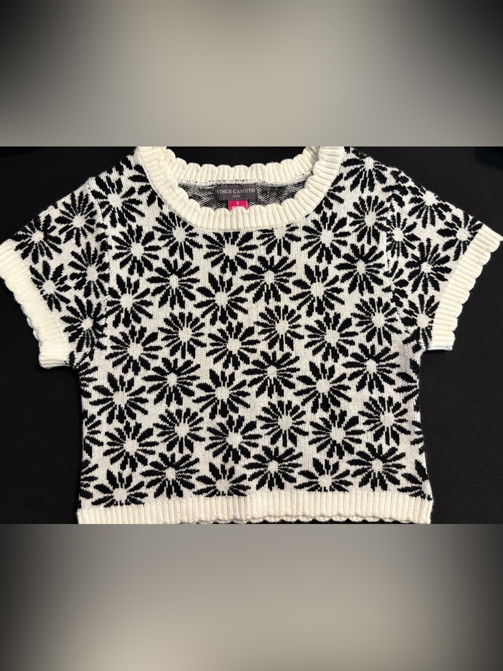 Vince Camuto Black & White Floral Jacquard Short-Sleeve Sweater